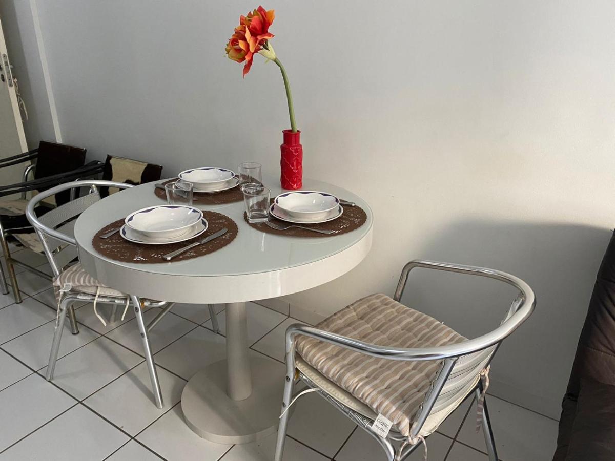 Apartamento Faca A Pe, Ponta Verde, Otima Localizacao